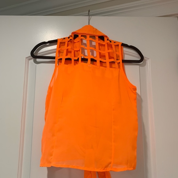Neon Orange Button Down Crop Top Size Small NWOT - Picture 3 of 4